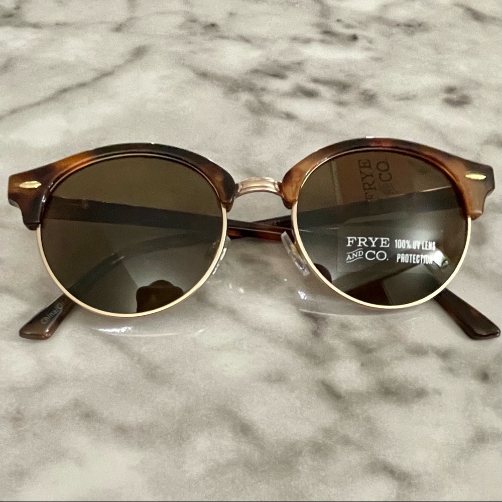 Frye and Co tortoise gold and black retro style sunglasses / new with tags NWT